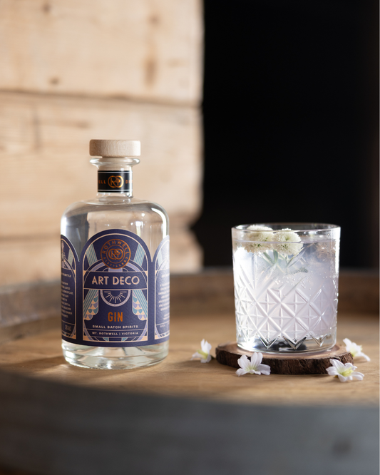 Flora in Love  - A Bright & Blossoming Cocktail with Art Deco Gin